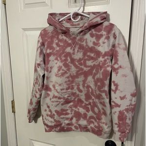Lululemon sweatshirt